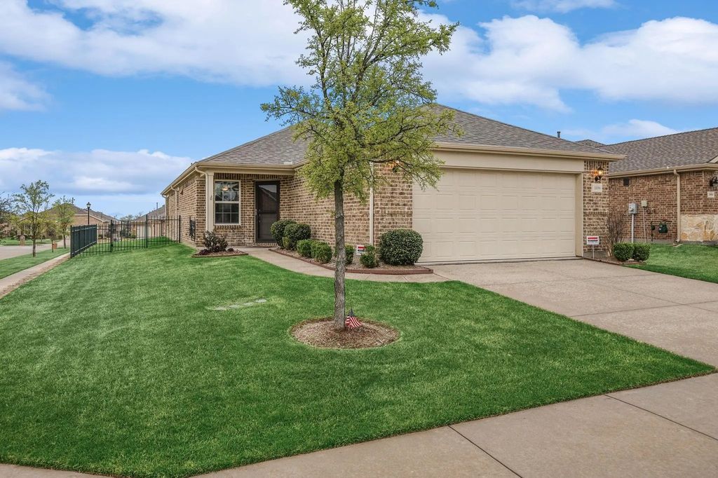 1898 Beachside Drive, Frisco