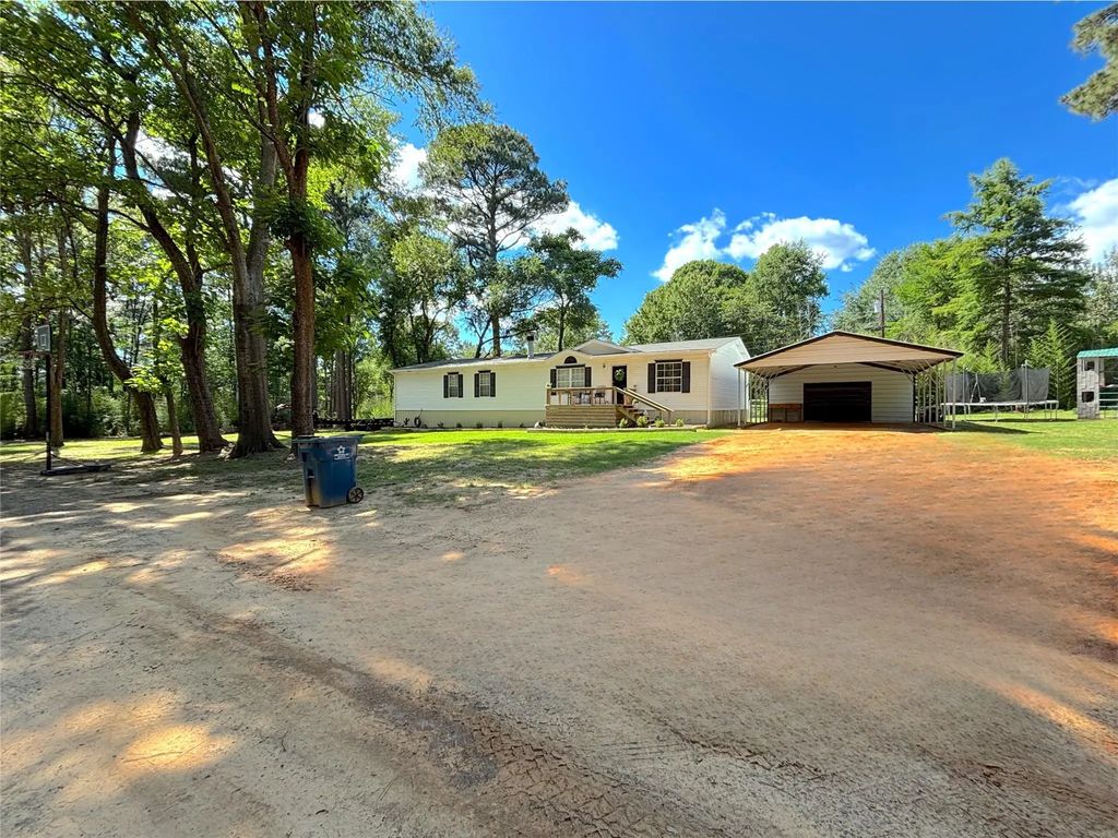 19792 Creekside Drive, Flint