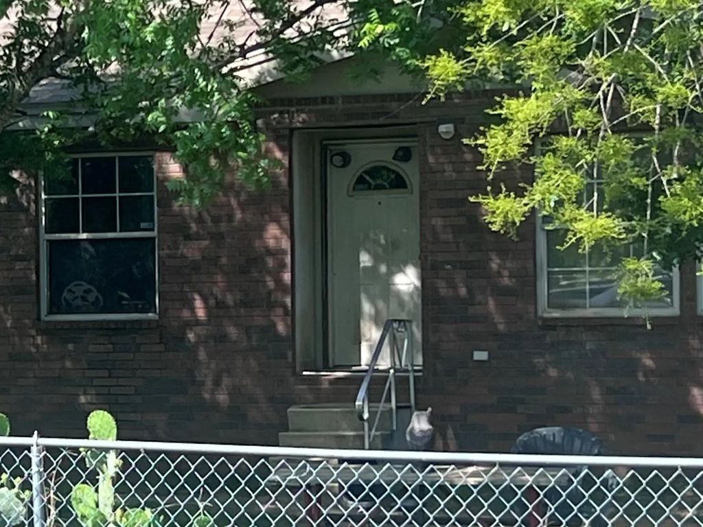 3618 Middlefield Road, Dallas