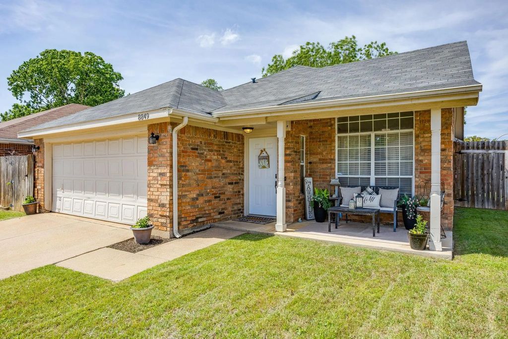8849 Mystic Trail, Fort Worth