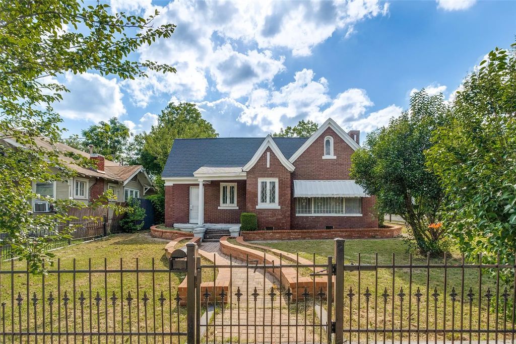 711 S Rosemont Avenue, Dallas