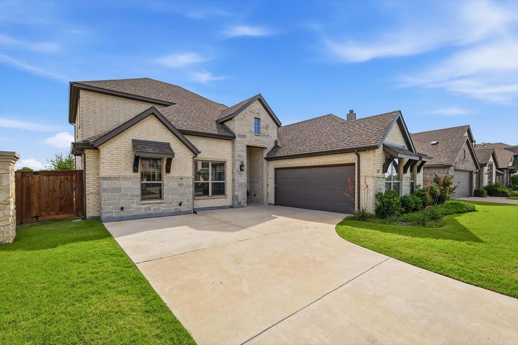 3004 Chesterfield Lane, Mansfield
