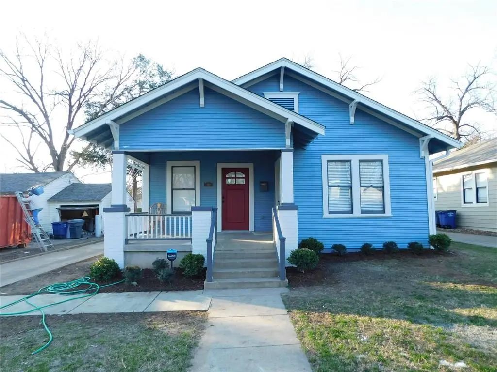 210 E 6th Street, Dallas
