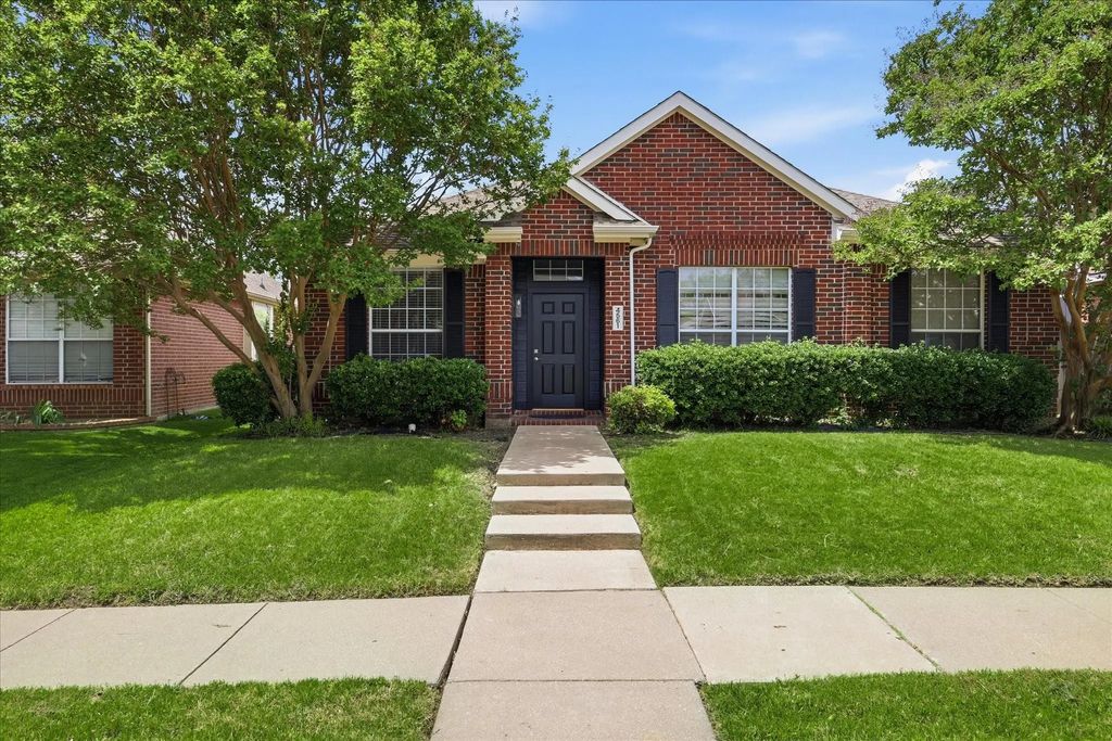 4561 Crooked Ridge Drive, The Colony