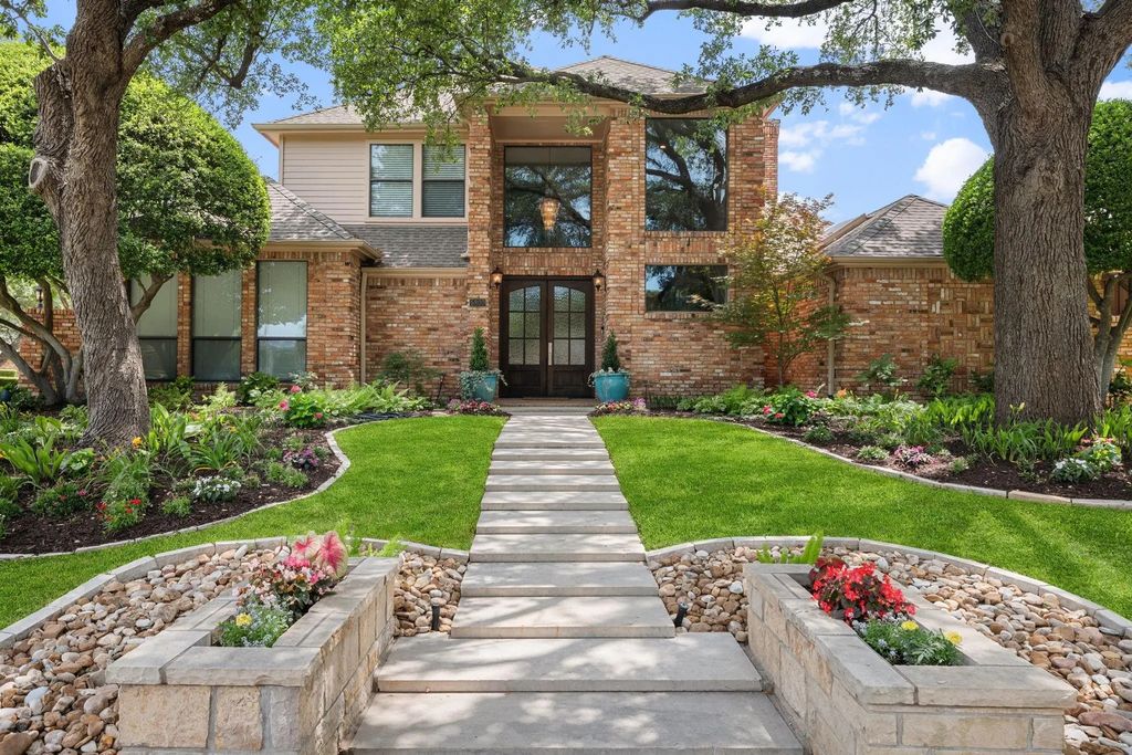 5800 Gallant Fox Lane, Plano