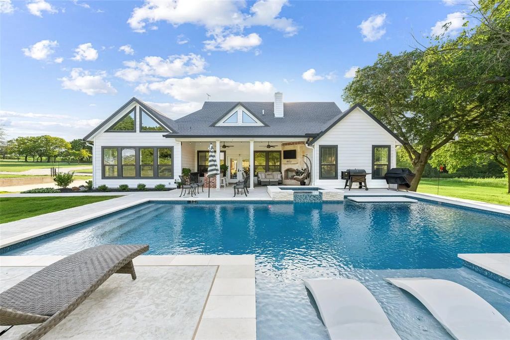 492 County Road 4387, Decatur