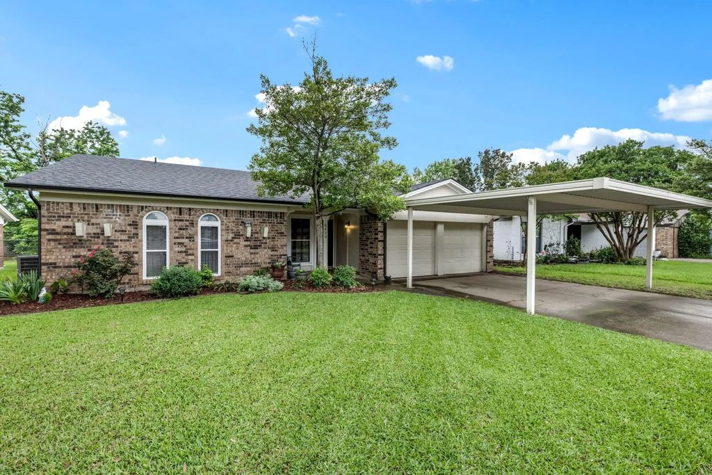 6420 Heather Drive, Watauga