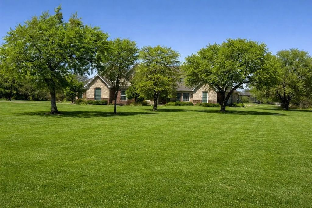 1253 Abigail Lane, Glen Rose