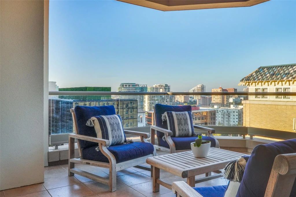 2300 Wolf Street 10-d, Dallas