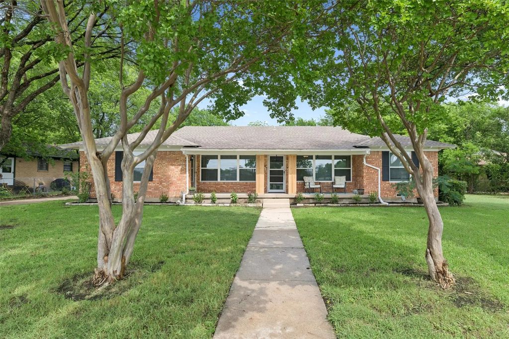 9504-9506 Mercer Drive, Dallas