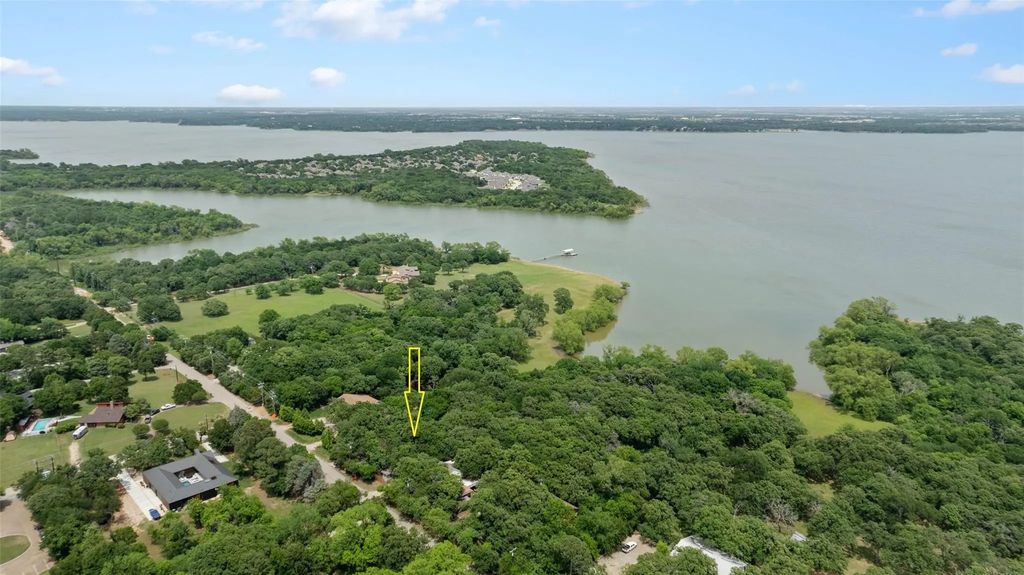 403 S Shady Shores Road, Shady Shores