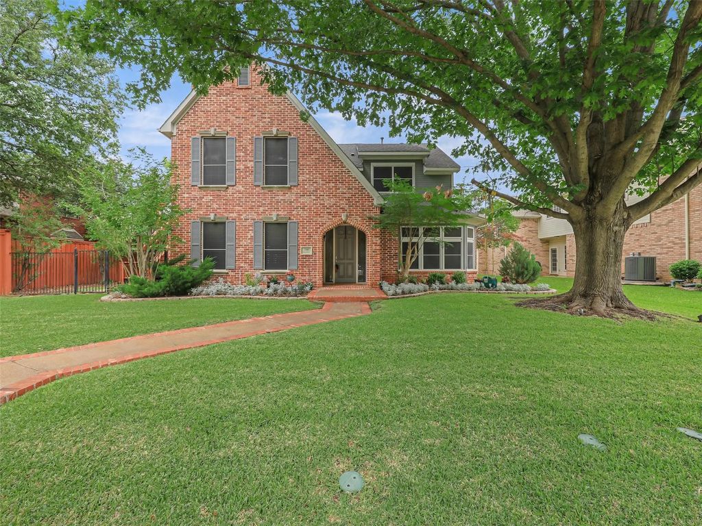 2141 Ironside Drive, Plano