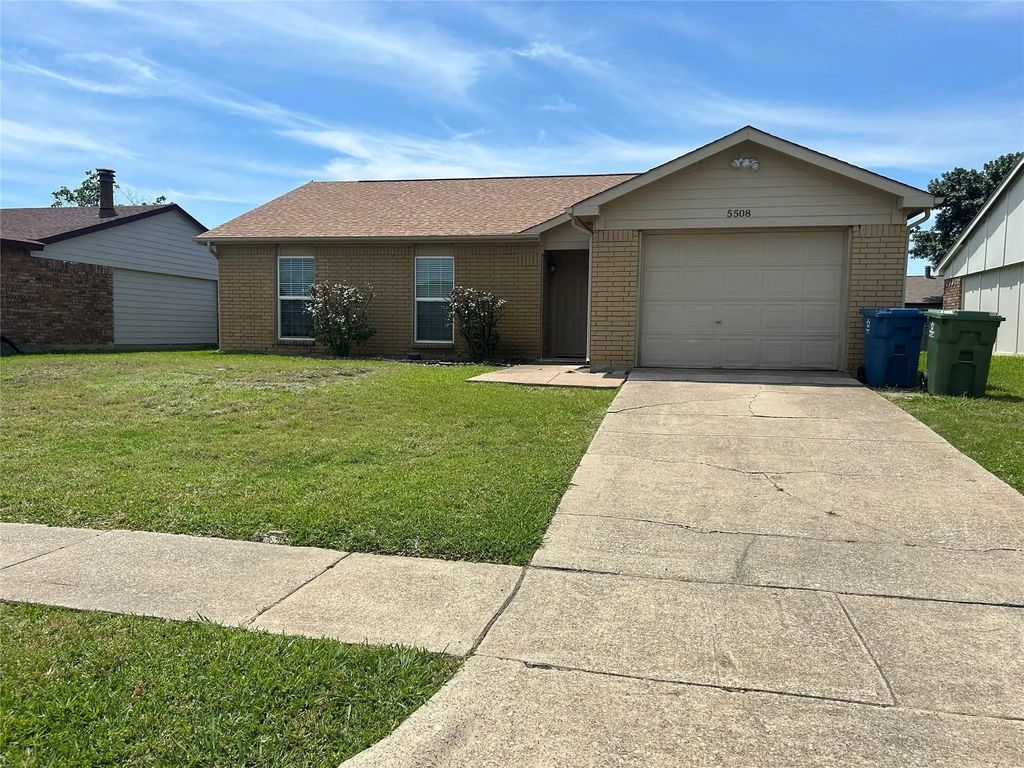 5508 Adams Drive, The Colony
