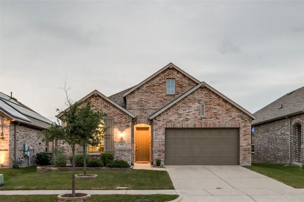 2453 San Marcos Drive, Forney