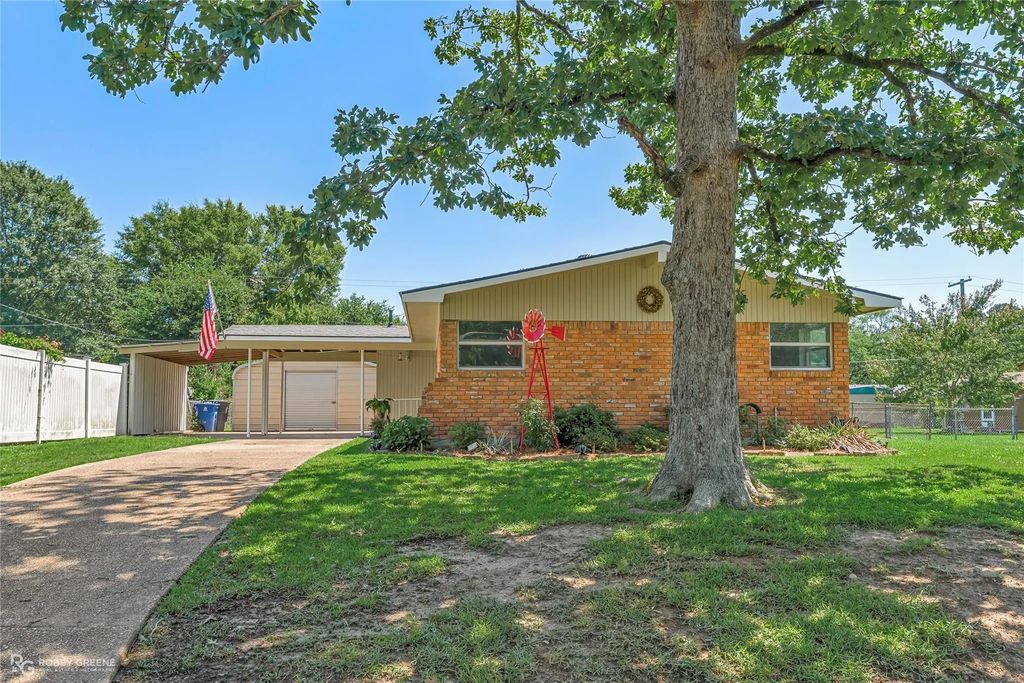 9469 Poinsetta Drive, Shreveport