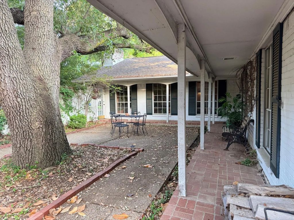 6311 Danbury Lane, Dallas
