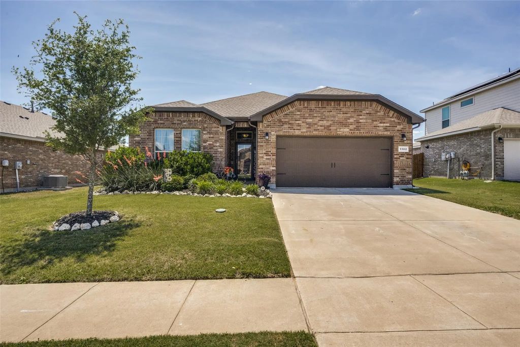 1102 Dublin Drive, Cleburne