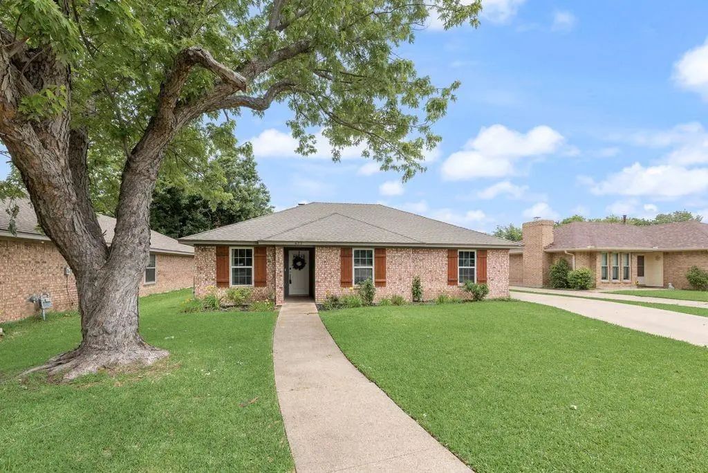 612 Willow Way, Wylie