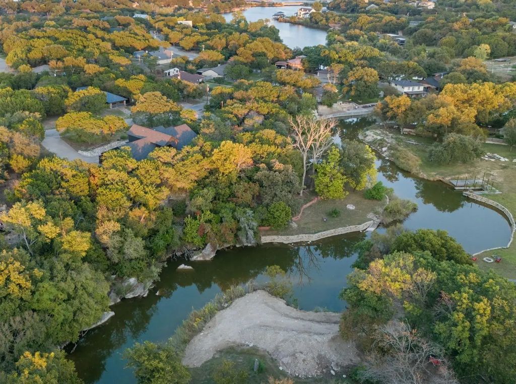 1206 Sierra Vista Drive, Granbury