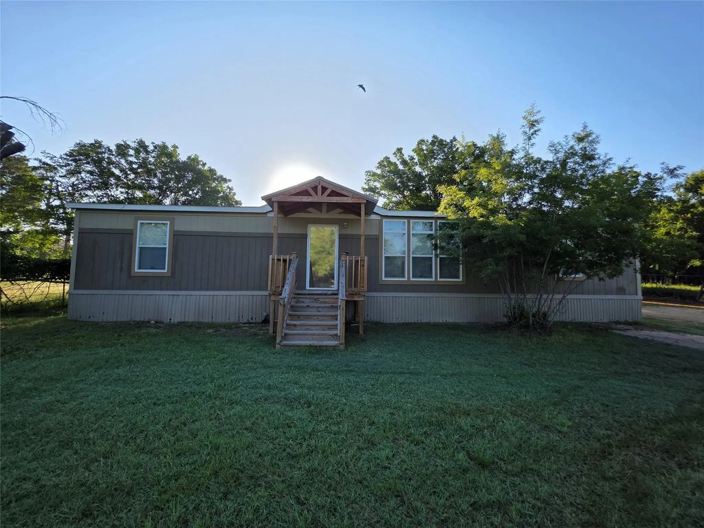 265 Richard Lane, Azle