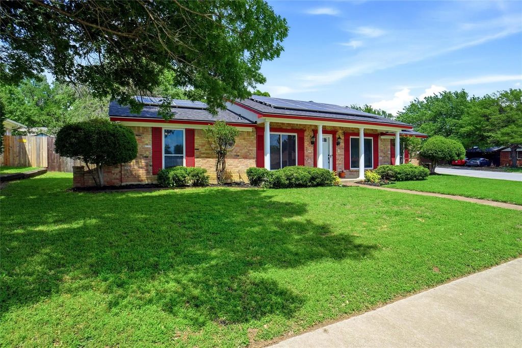 853 Spring Lake Drive, Bedford