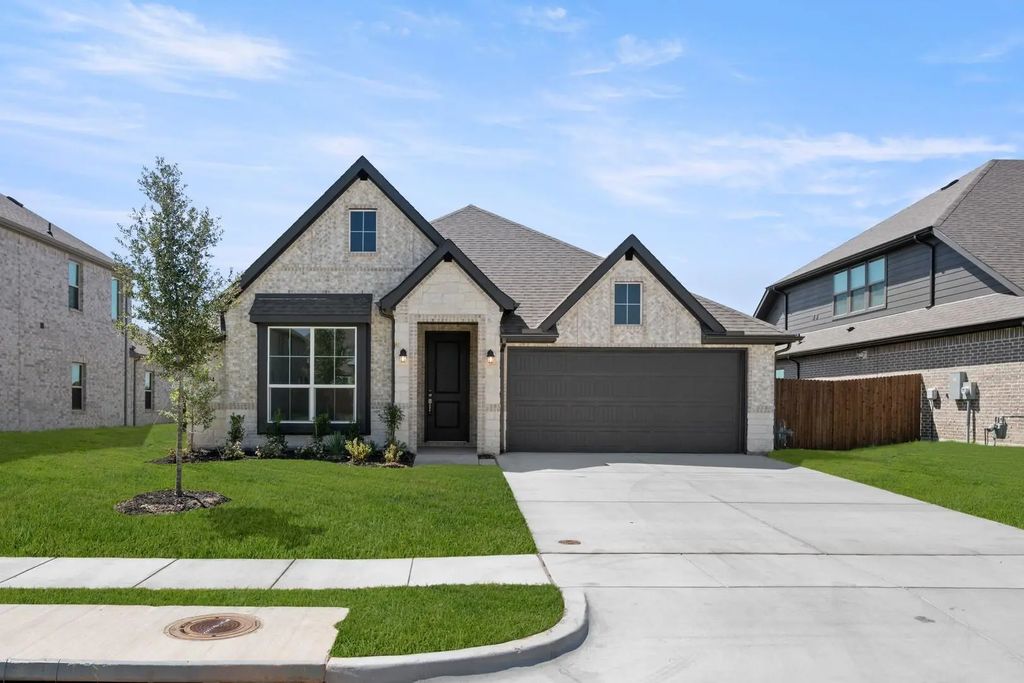 1104 Birchwood Drive, Crowley