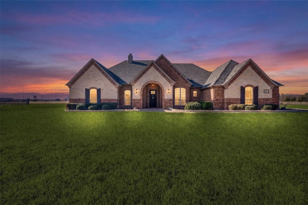 10055 Dorsett Drive, Talty