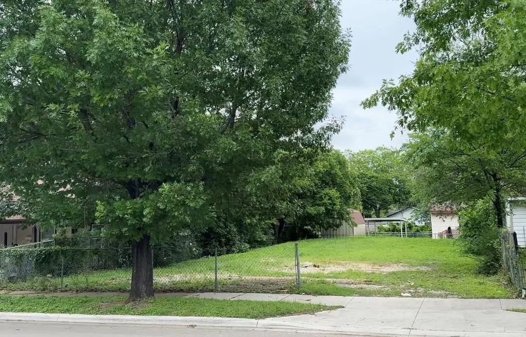 2522 S Ewing Avenue, Dallas