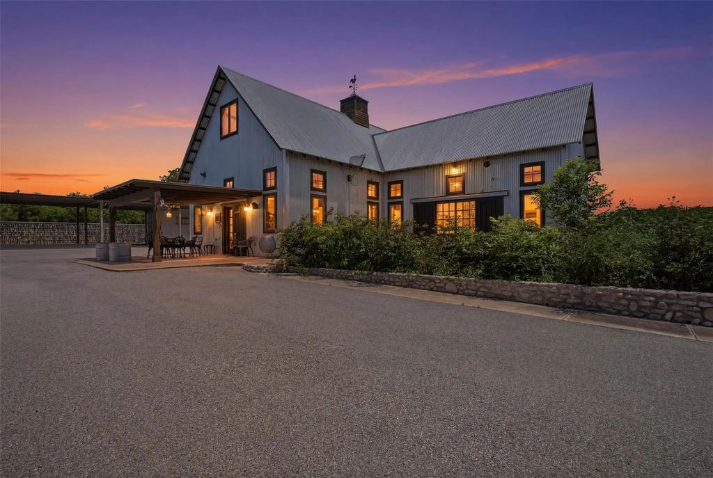 1001 Pate Road, Cresson