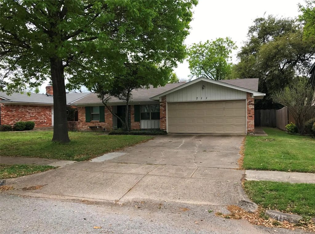 711 Melrose Drive, Richardson