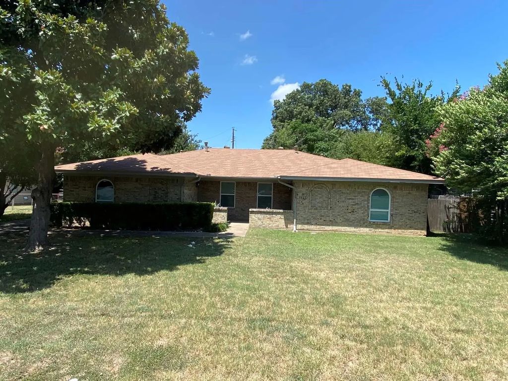 1017 Mullins Street, Irving