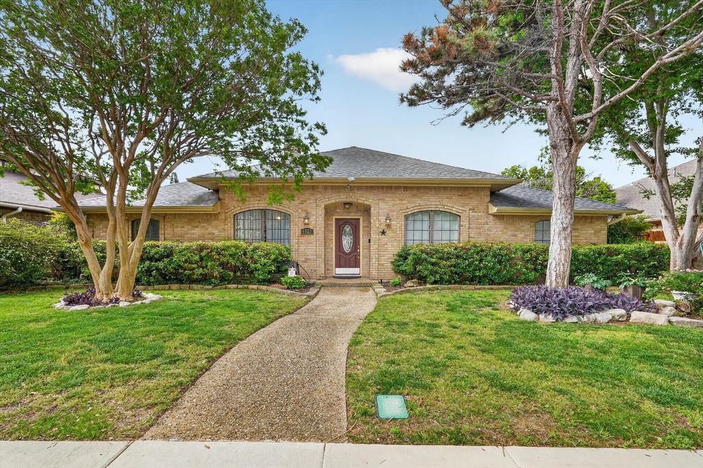 6520 Clearhaven Circle, Dallas