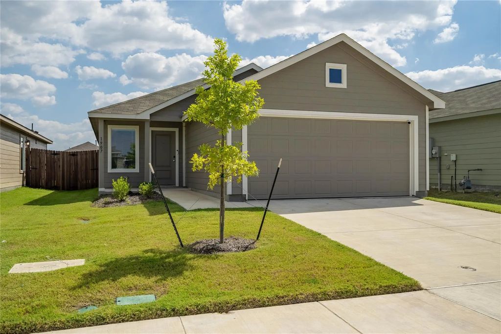 1907 Wild Orchard Lane, Crandall