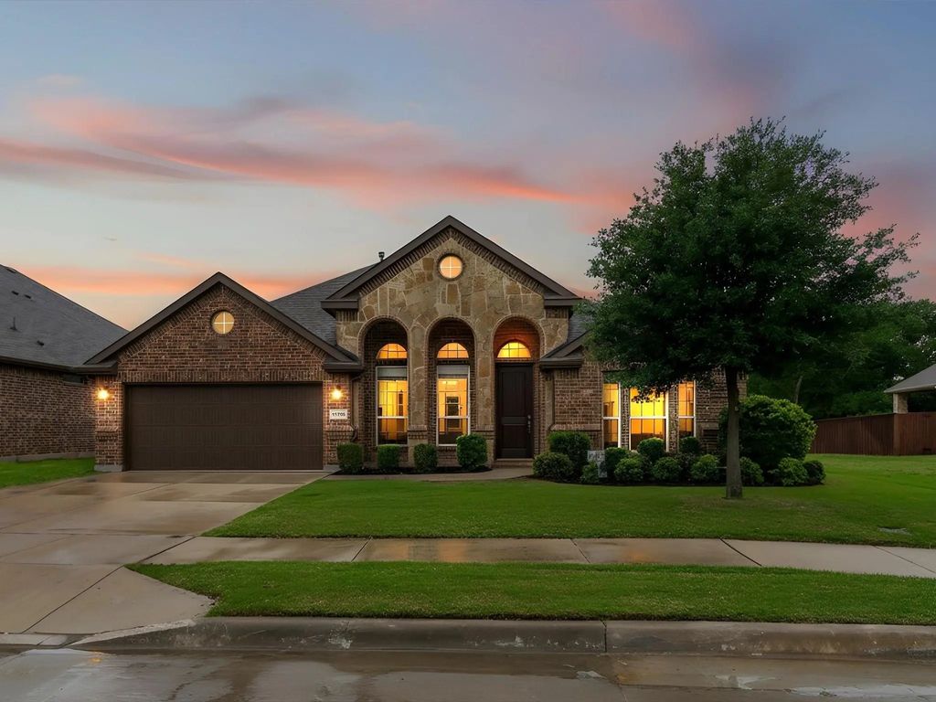 15705 Mirasol Drive, Fort Worth