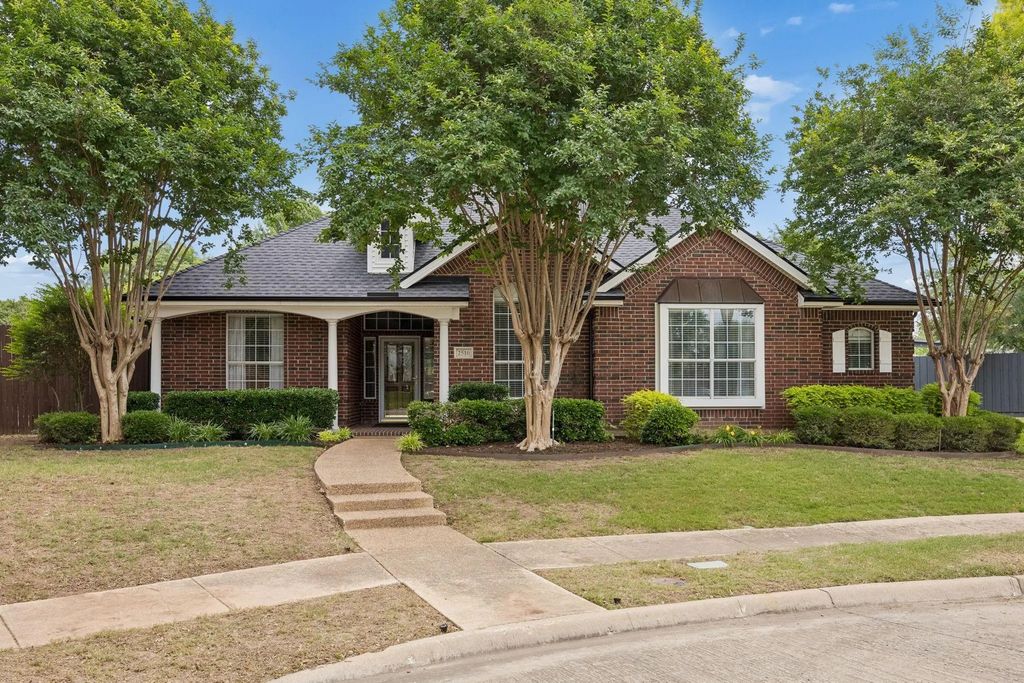2510 Shorewood Court, Rowlett