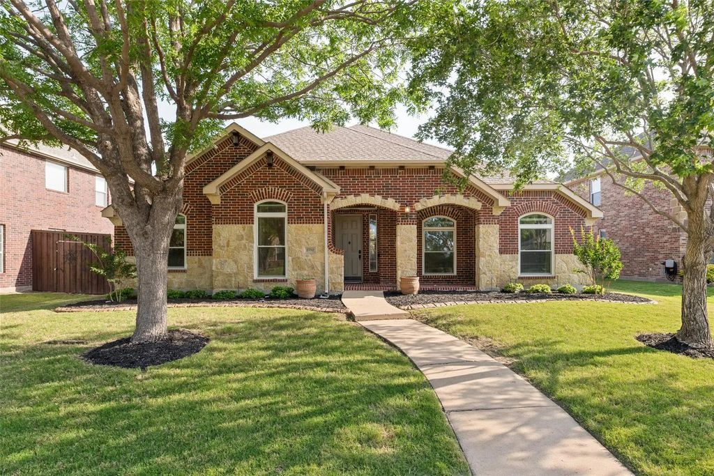 2752 Marshall Drive, Frisco