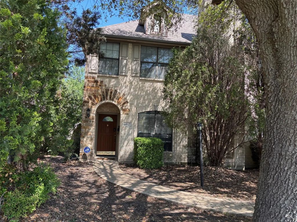 6027 Oram Street, Dallas