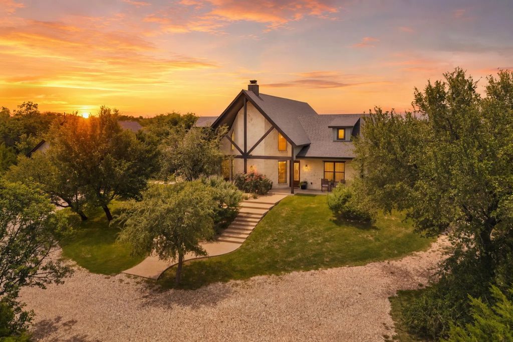 8029 N River Crossing, Waco