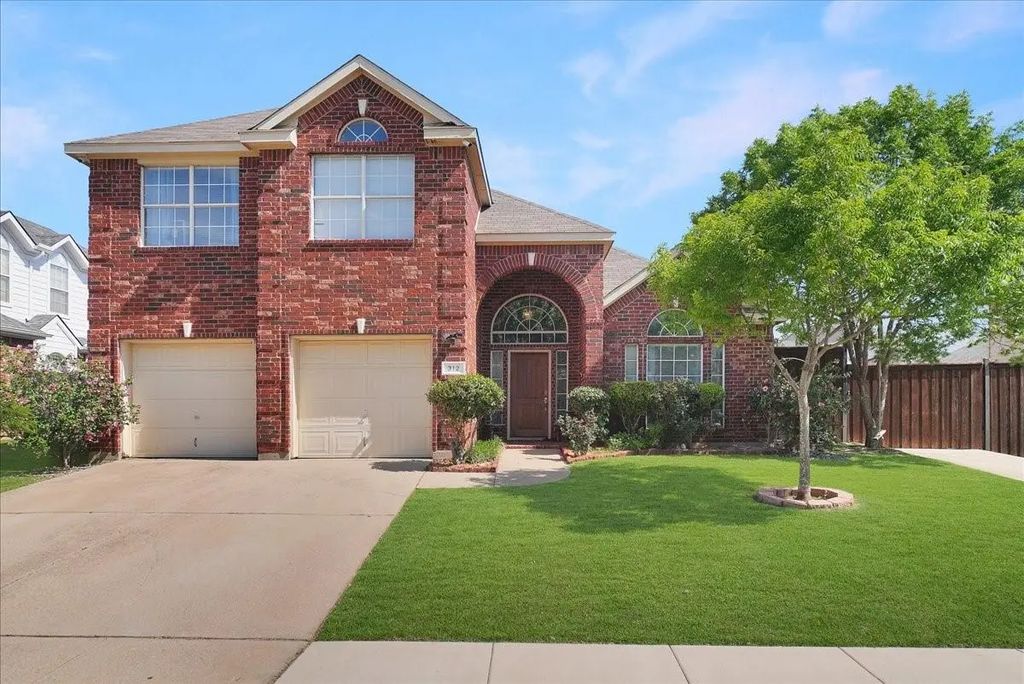 312 Foxglove Court, Grand Prairie
