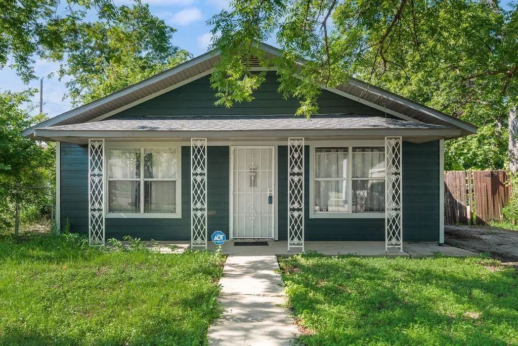 921 E Annie Street, Fort Worth
