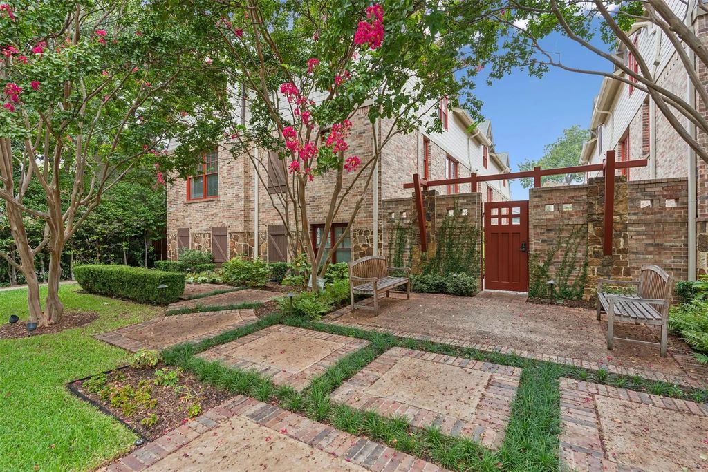 3444 Rankin Street A, University Park