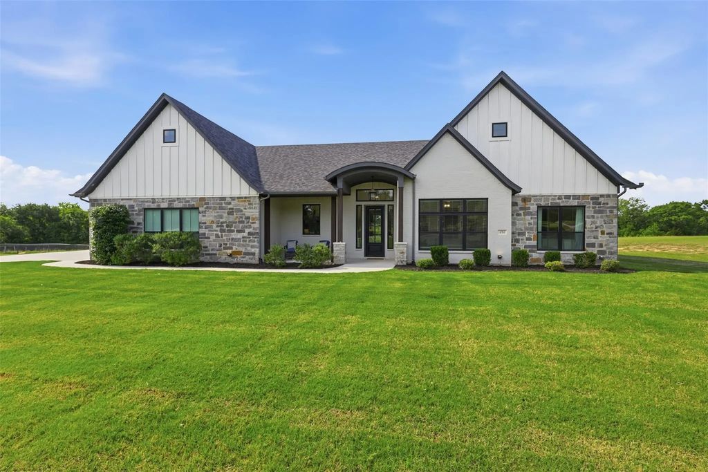 434 Younger Ranch Road, Azle