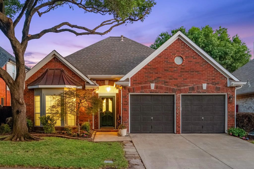3784 Lakeway Court, Addison