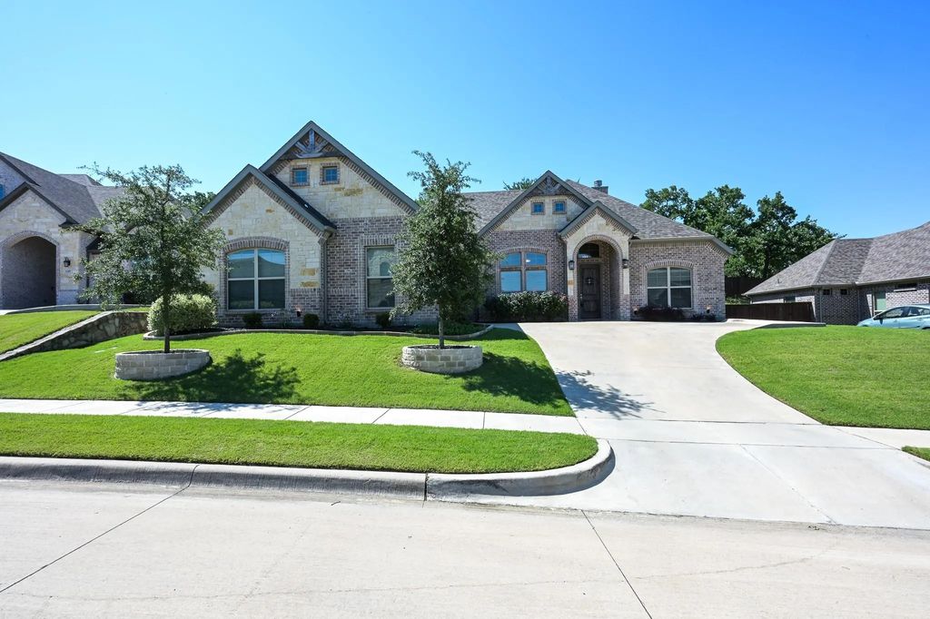 149 Fairweather Drive, Burleson