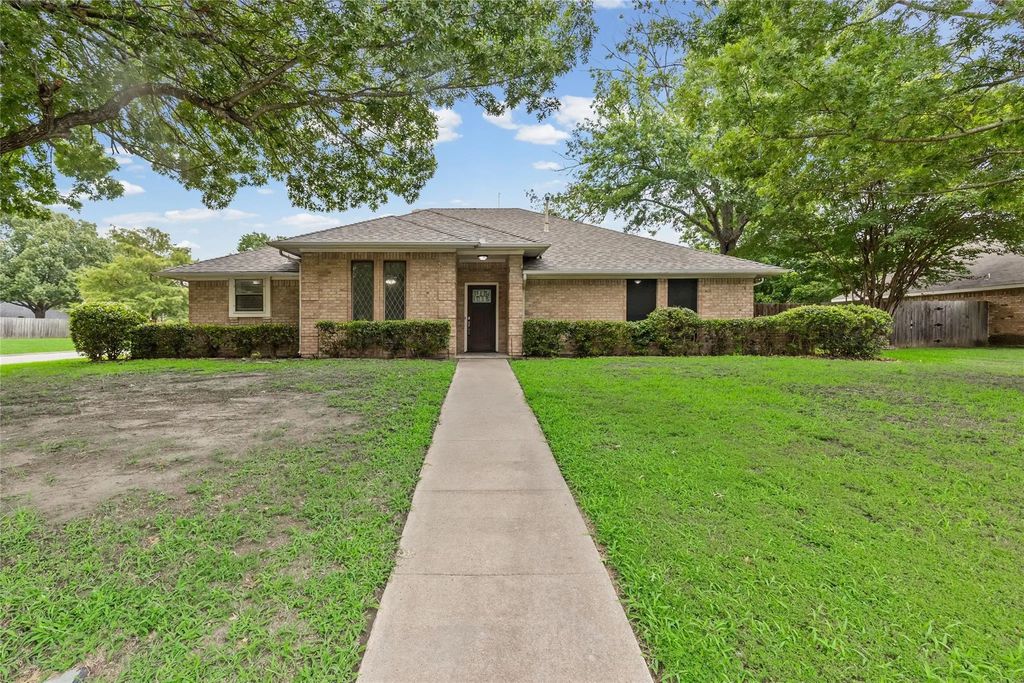 10501 Oak Creek Drive, Greenville