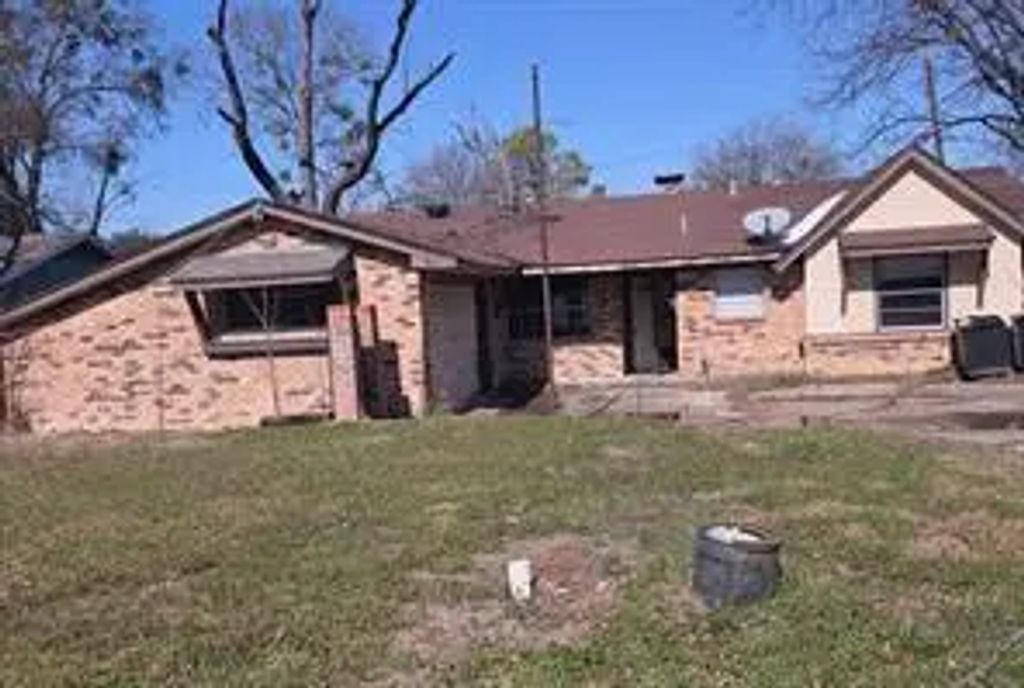 2404 Beverly Drive, Greenville