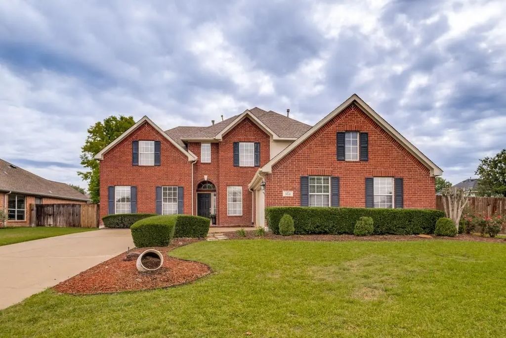 302 Village Trail, Trophy Club