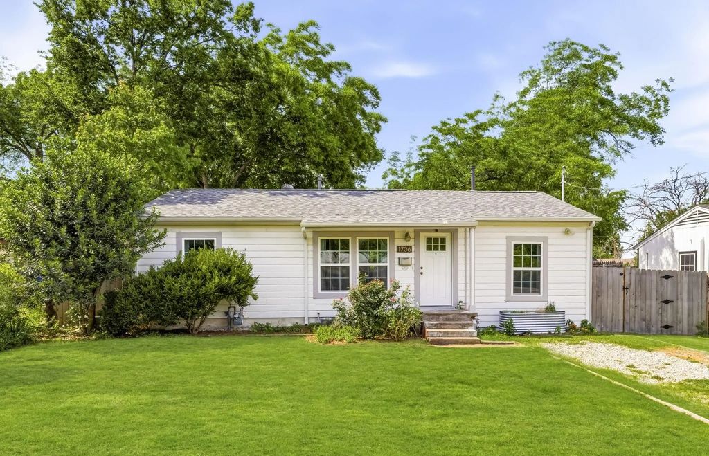 1706 Kirby Road, Carrollton