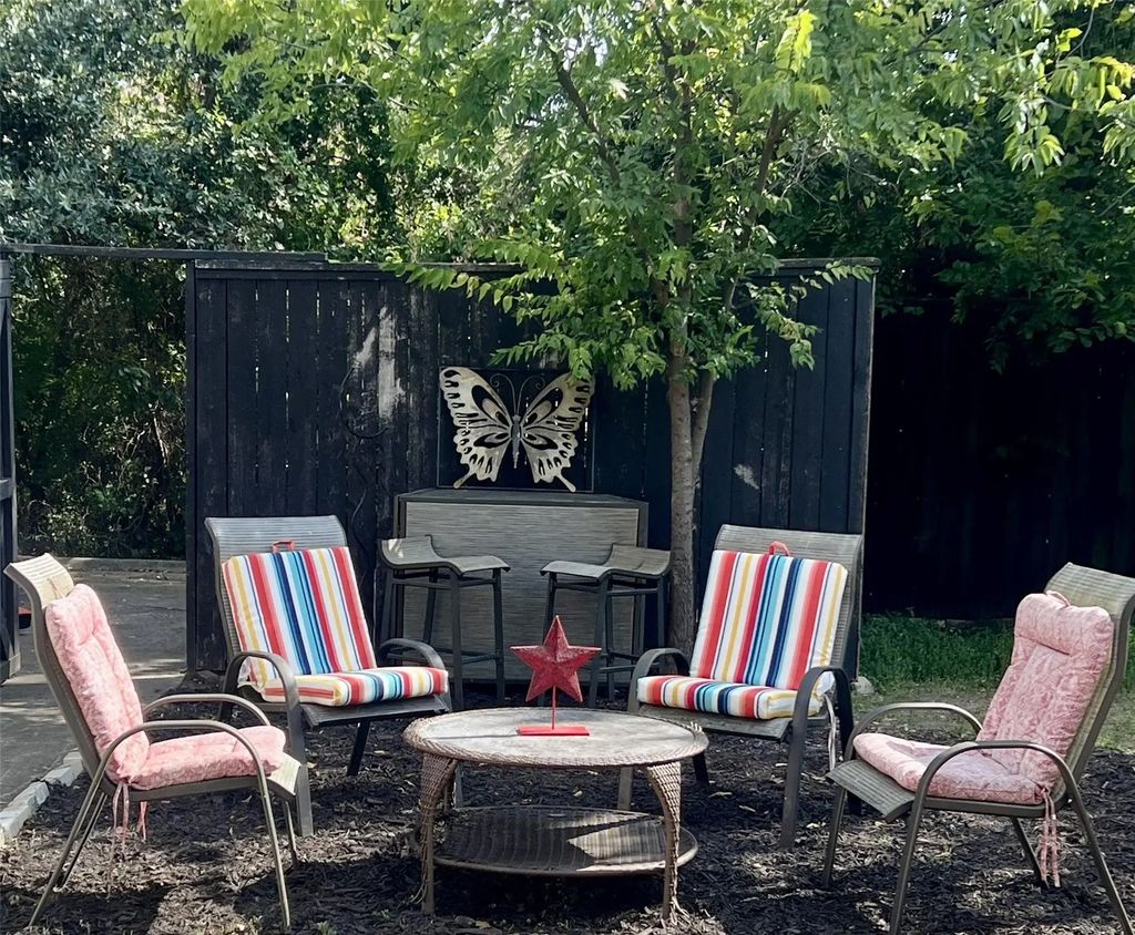 2917 Deep Valley Trail, Plano