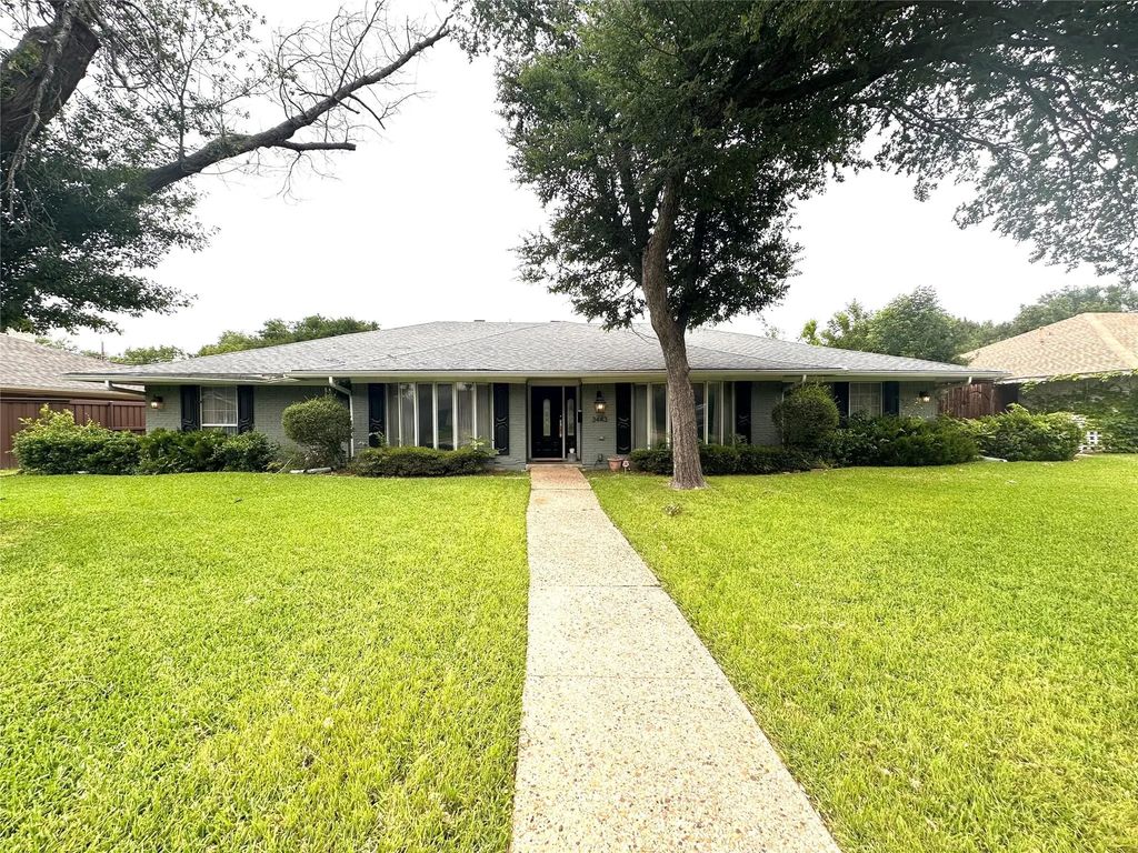 3443 Whirlaway Road, Dallas